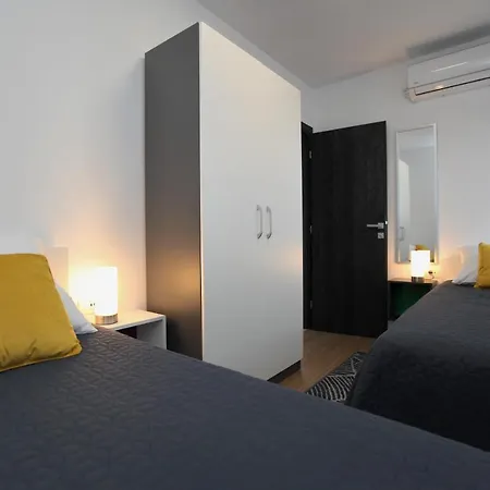 Ive Apartment *