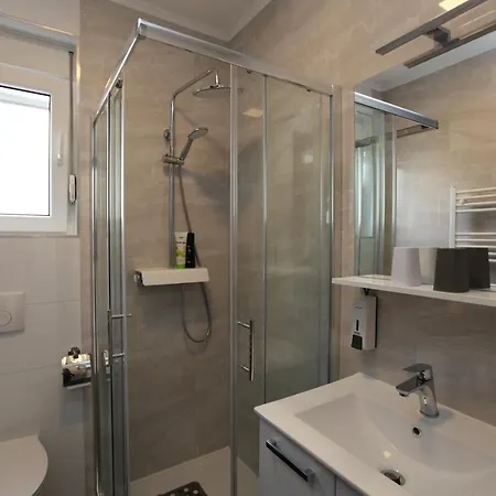 Ive Διαμέρισμα *